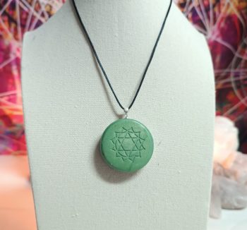 OrgoChakra Herz- oder Herzform Halbrunder Anhänger oder Schlüsselanhänger 15 gr.